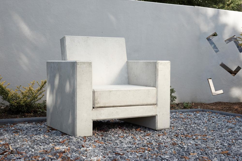 Sessel aus Beton