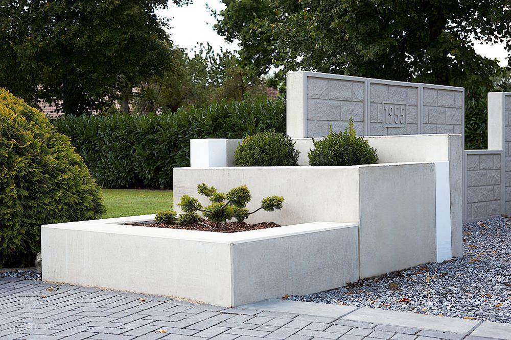 Doniczki o różnych wysokościach