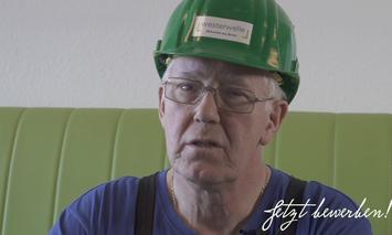 Mitarbeiter beim Interview