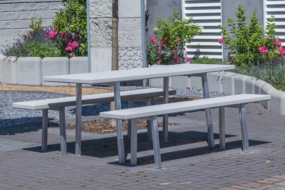 Sitzgruppe aus Beton