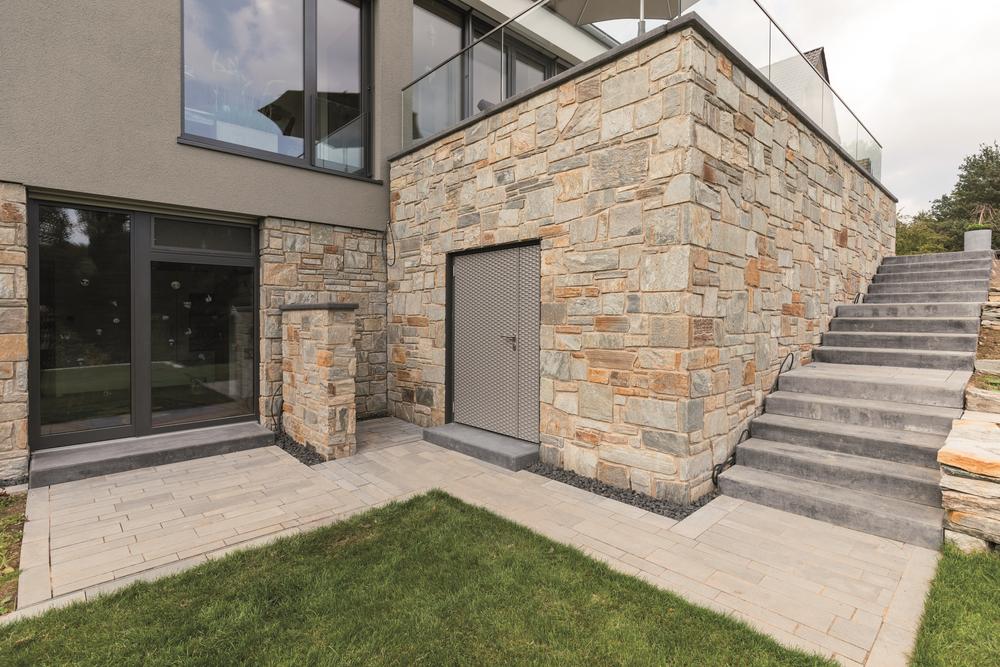 Podest und Treppe aus Beton