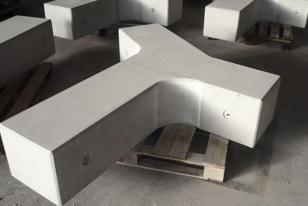 Beton-Sitzblock in Sonderform